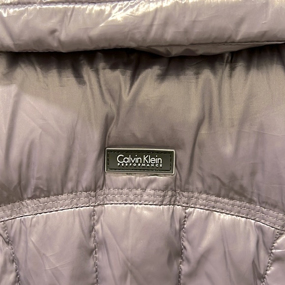 NWOT Calvin Klein Performance Puffer Vest - Picture 11 of 14